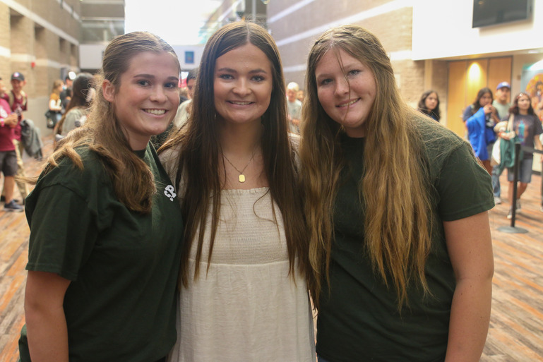 Steubenville West 2,000 Teens Find Refuge in the Catholic Church